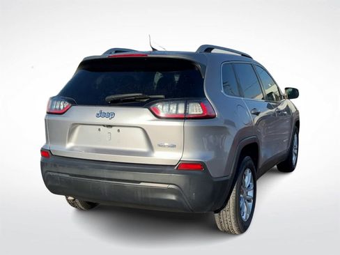 Used 2019 Jeep Cherokee Latitude w/ Popular Appearance Group image 8