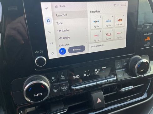 Certified 2023 Toyota Highlander L image 17