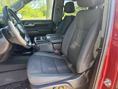 Used 2023 Chevrolet Silverado 1500 RST AWD/4WD image 16