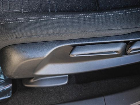 Certified 2024 Honda HR-V LX image 22