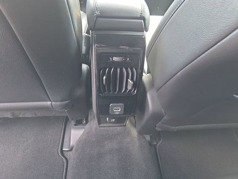 Used 2026 Jeep Compass Latitude image 32