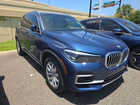 Used 2022 BMW X5 sDrive40i w/ Luxury Seating Package RWD image 1