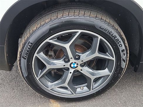Used 2018 BMW X1 xDrive28i image 9