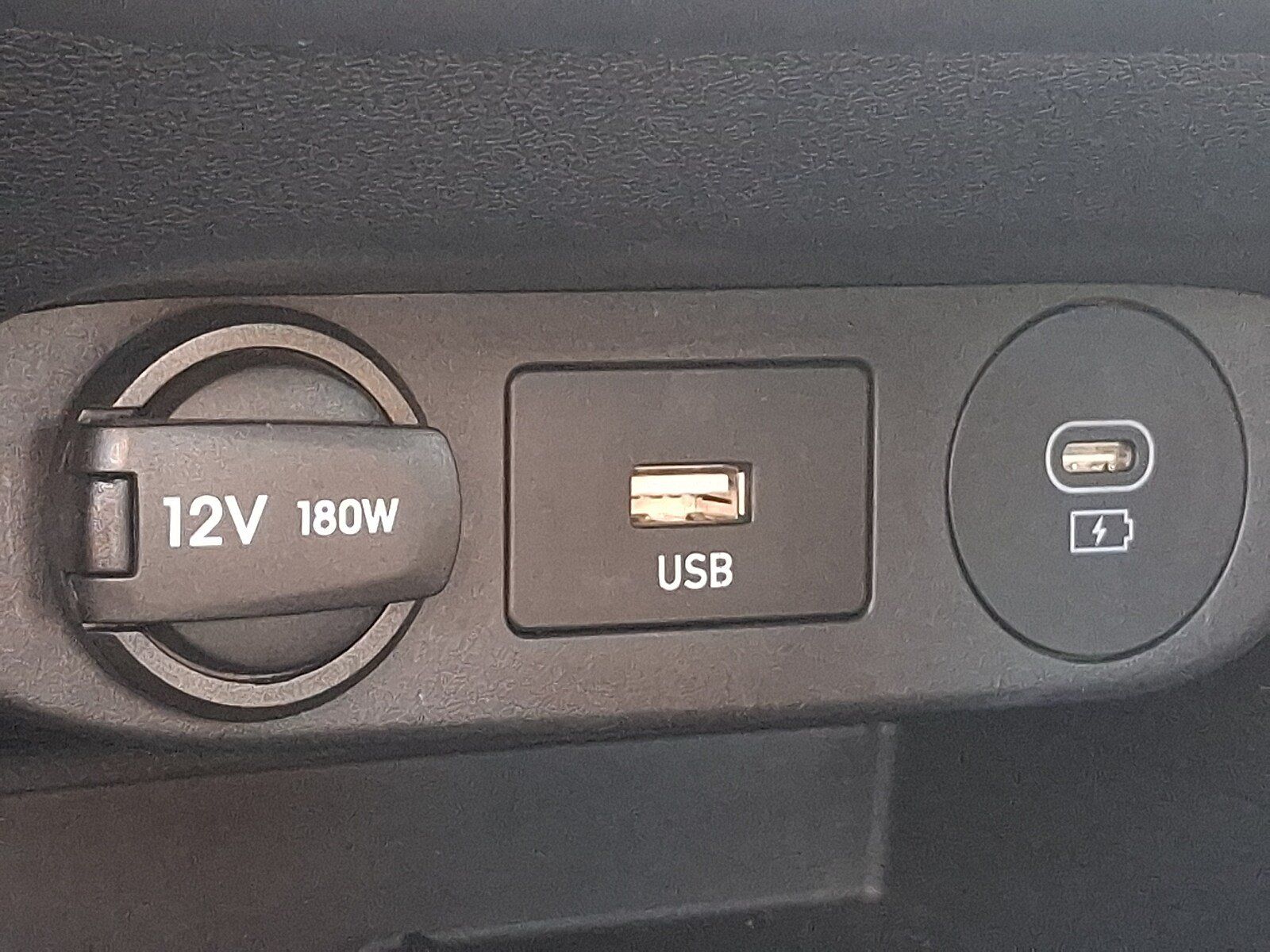 Certified 2024 Hyundai Elantra SEL w/ Convenience Package FWD image 26