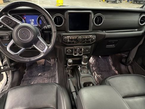 Used 2023 Jeep Wrangler Unlimited Sahara w/ Cold Weather Group image 10