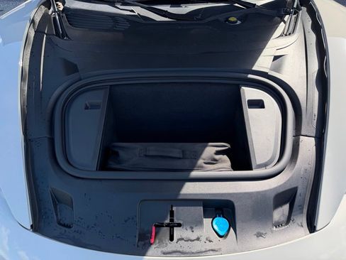 Certified 2022 Porsche Taycan RWD image 18
