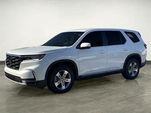 New 2025 Honda Pilot EX-L image 2