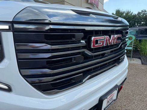 Used 2024 GMC Sierra 1500 AT4 w/ AT4 Premium Package image 3