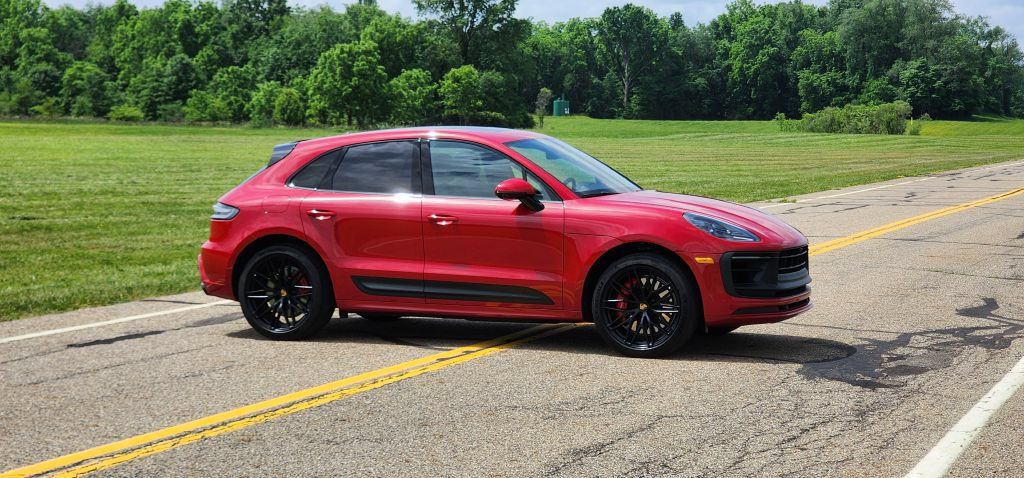 Used 2022 Porsche Macan GTS AWD/4WD image 29