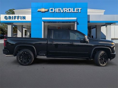 New 2026 Chevrolet Silverado 2500 High Country w/ High Country Premium Package image 3