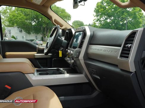 Used 2022 Ford F350 Lariat w/ Chrome Package AWD/4WD image 35