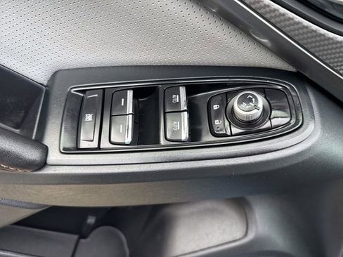 Used 2023 Subaru Crosstrek 2.5i Limited w/ Moonroof Package image 25