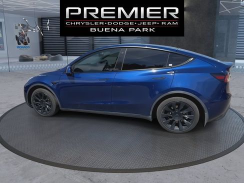 Used 2021 Tesla Model Y Long Range AWD/4WD image 5