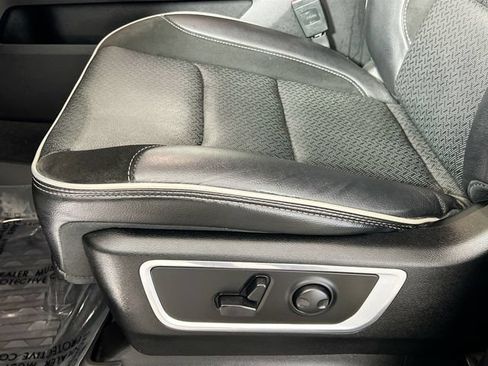 Used 2023 RAM 1500 Laramie AWD/4WD image 25