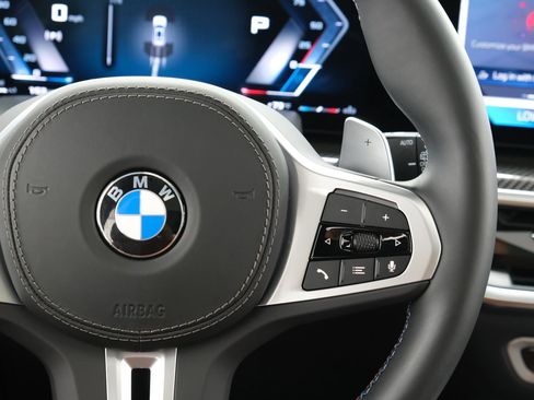Used 2026 BMW X7 M60i AWD/4WD image 13