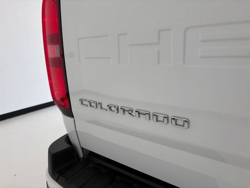 Used 2022 Chevrolet Colorado LT w/ Fleet Safety Package RWD image 21