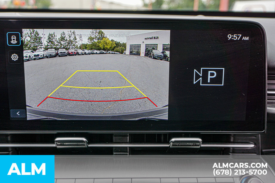 Used 2025 Hyundai Kona SEL FWD image 35