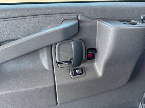 Used 2024 Chevrolet Express 2500 w/ Driver Convenience Package RWD image 17