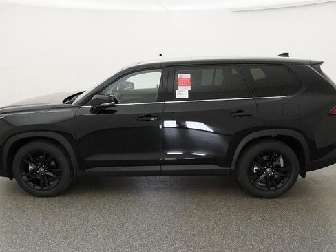 New 2026 Toyota Grand Highlander AWD image 3