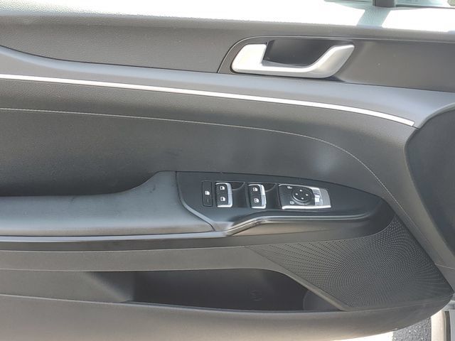 Used 2022 Kia K5 GT-Line FWD image 15