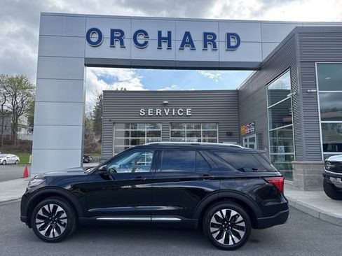 New 2026 Ford Explorer Platinum w/ LUX Leather Package AWD/4WD image 32