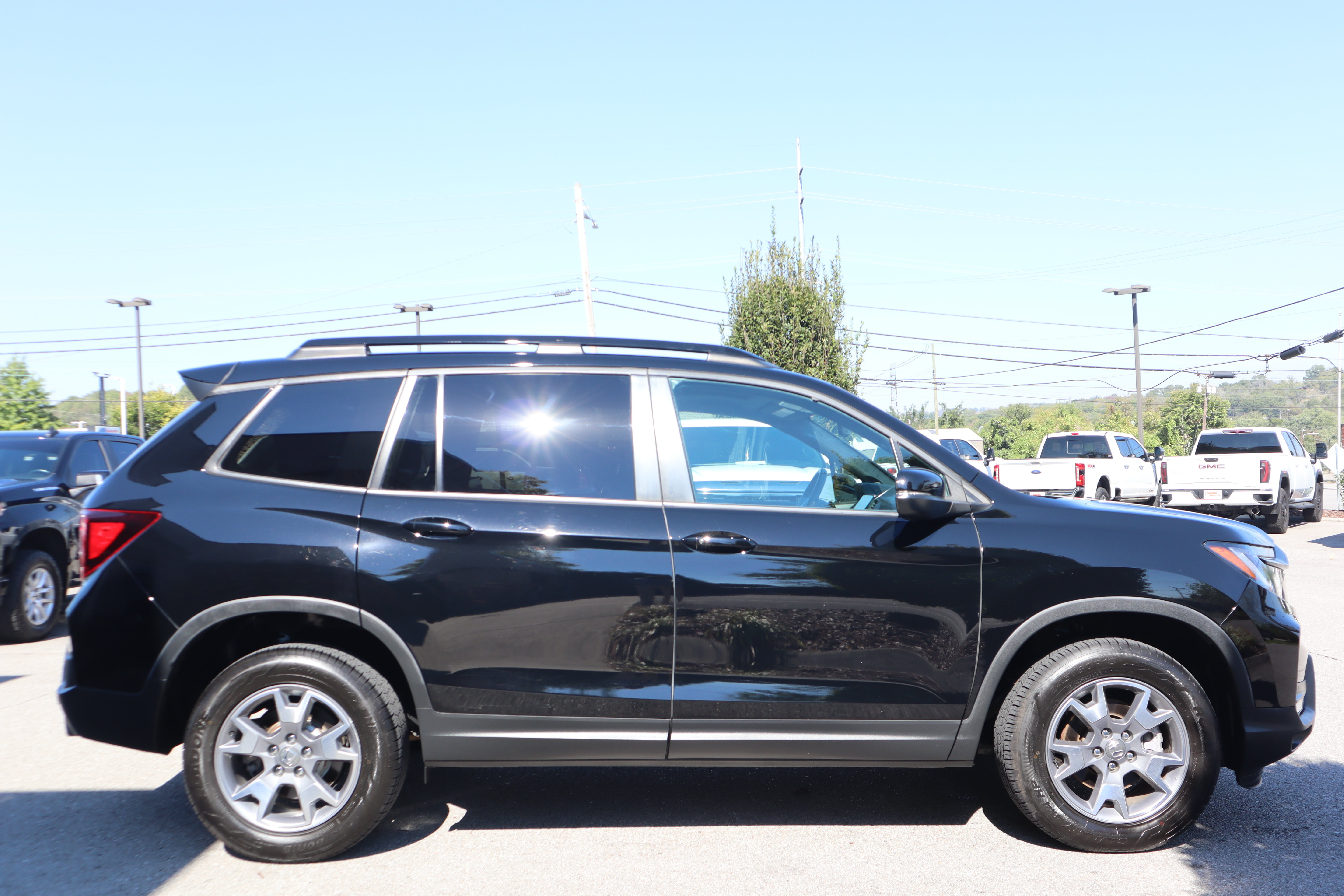 Used 2022 Honda Passport TrailSport image 6