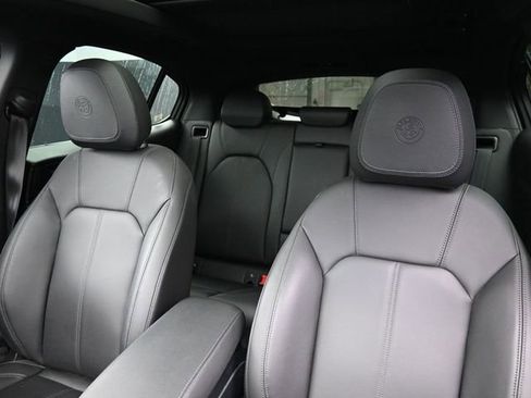 Used 2023 Alfa Romeo Stelvio Ti image 15