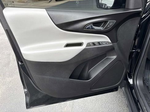 Used 2024 Chevrolet Equinox LS w/ Midnight Edition image 8