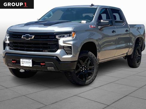 Used 2024 Chevrolet Silverado 1500 LT Trail Boss w/ Convenience Package II image 1