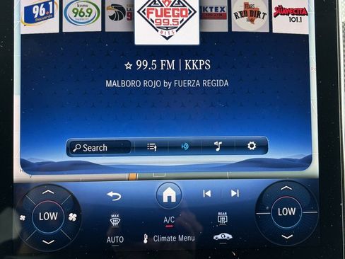 Used 2025 Mercedes-Benz GLC 300 GLC 300 image 13