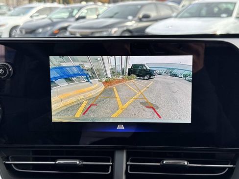 Used 2025 Chevrolet Trax LT w/ LT Convenience Package image 27