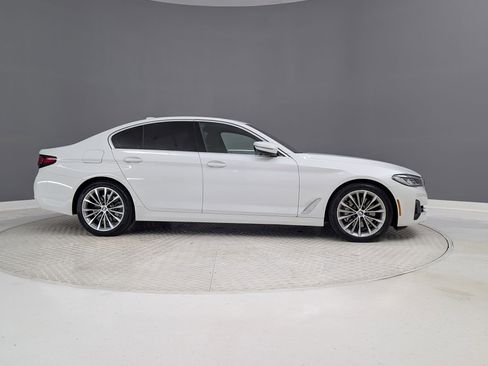 Certified 2023 BMW 530i w/ Convenience Package image 6