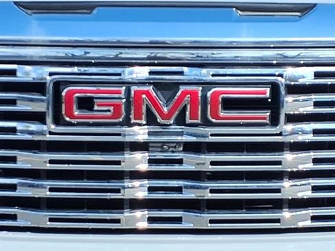 Used 2024 GMC Sierra 1500 Denali AWD/4WD image 15