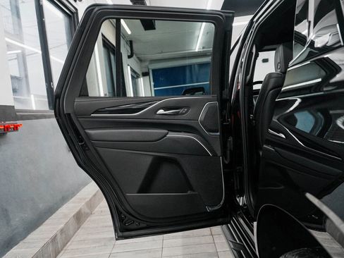 Used 2024 Cadillac Escalade Sport image 13