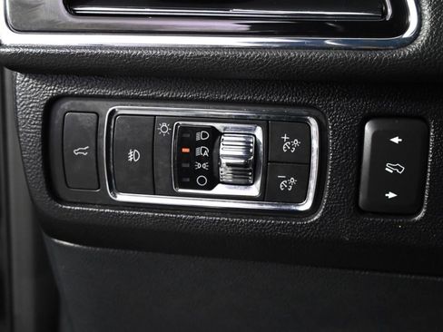 Used 2022 Lincoln Navigator Reserve image 25