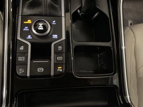 Used 2023 Kia Sorento SX image 28
