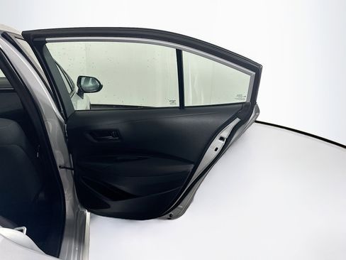 Used 2024 Toyota Corolla LE image 29