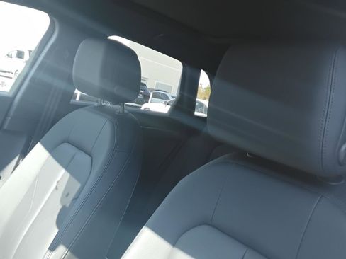 Certified 2025 Audi Q3 2.0T Premium w/ Convenience Package image 19