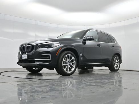 Used 2023 BMW X5 xDrive40i AWD/4WD image 47