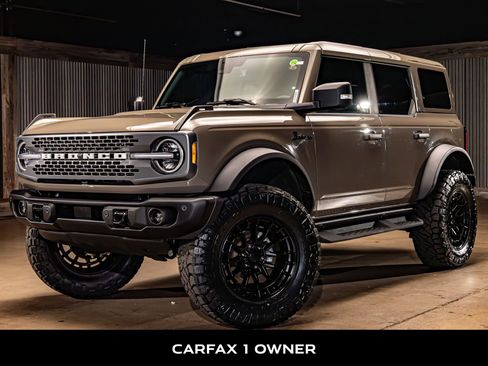 Used 2025 Ford Bronco Badlands AWD/4WD image 5