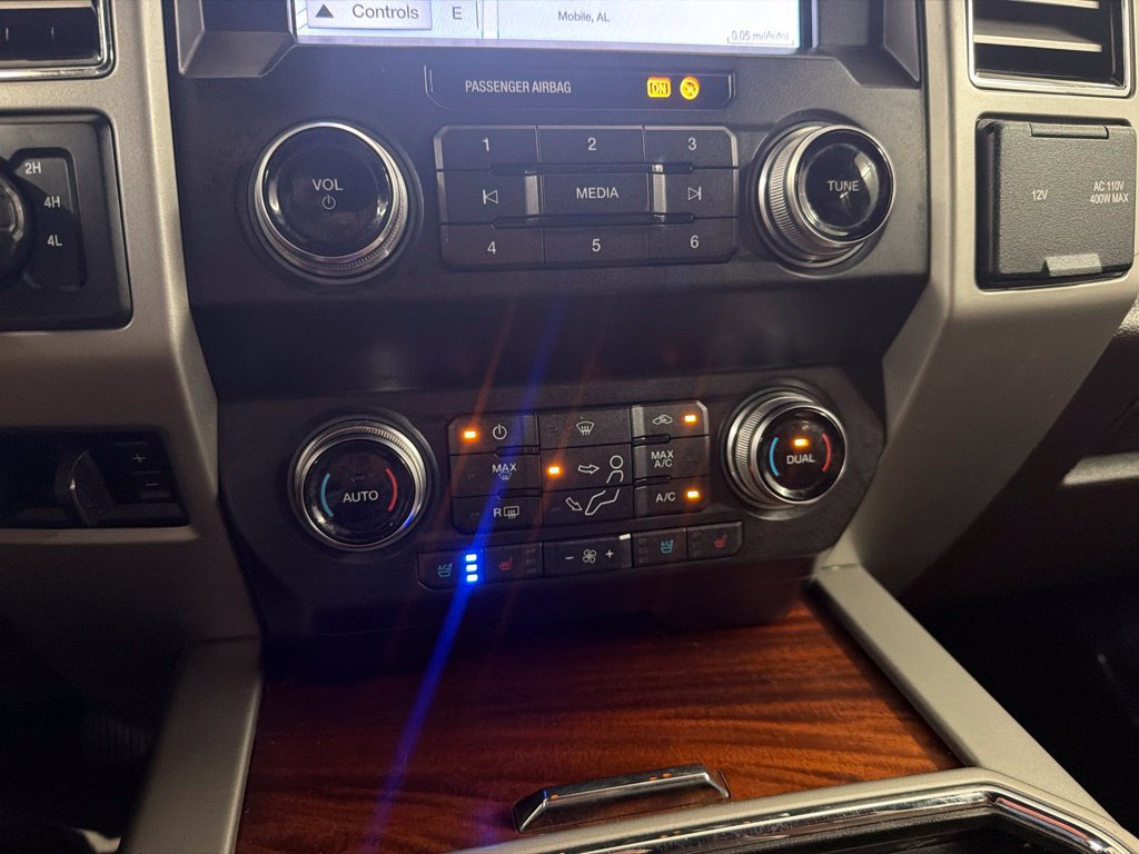 Used 2019 Ford F250 King Ranch w/ King Ranch Ultimate Package AWD/4WD image 30
