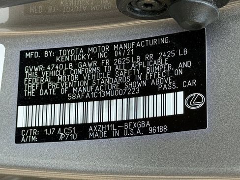 Used 2021 Lexus ES 300h Ultra Luxury FWD image 32