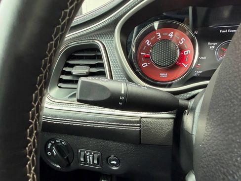 Used 2020 Dodge Challenger SRT Hellcat RWD image 13