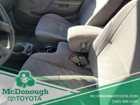 Used 2004 Toyota Tacoma 2WD Xtracab image 8