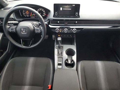 Used 2025 Honda Civic Sport image 9