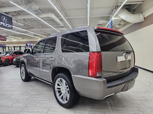 Used 2014 Cadillac Escalade Platinum image 8