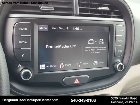 Used 2022 Kia Soul LX image 19