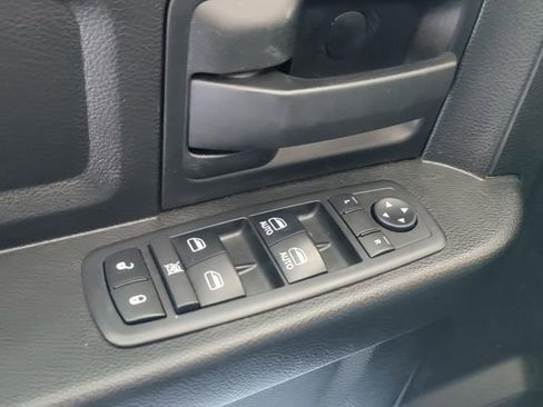 Used 2019 RAM 1500 Express w/ Express Value Package image 7