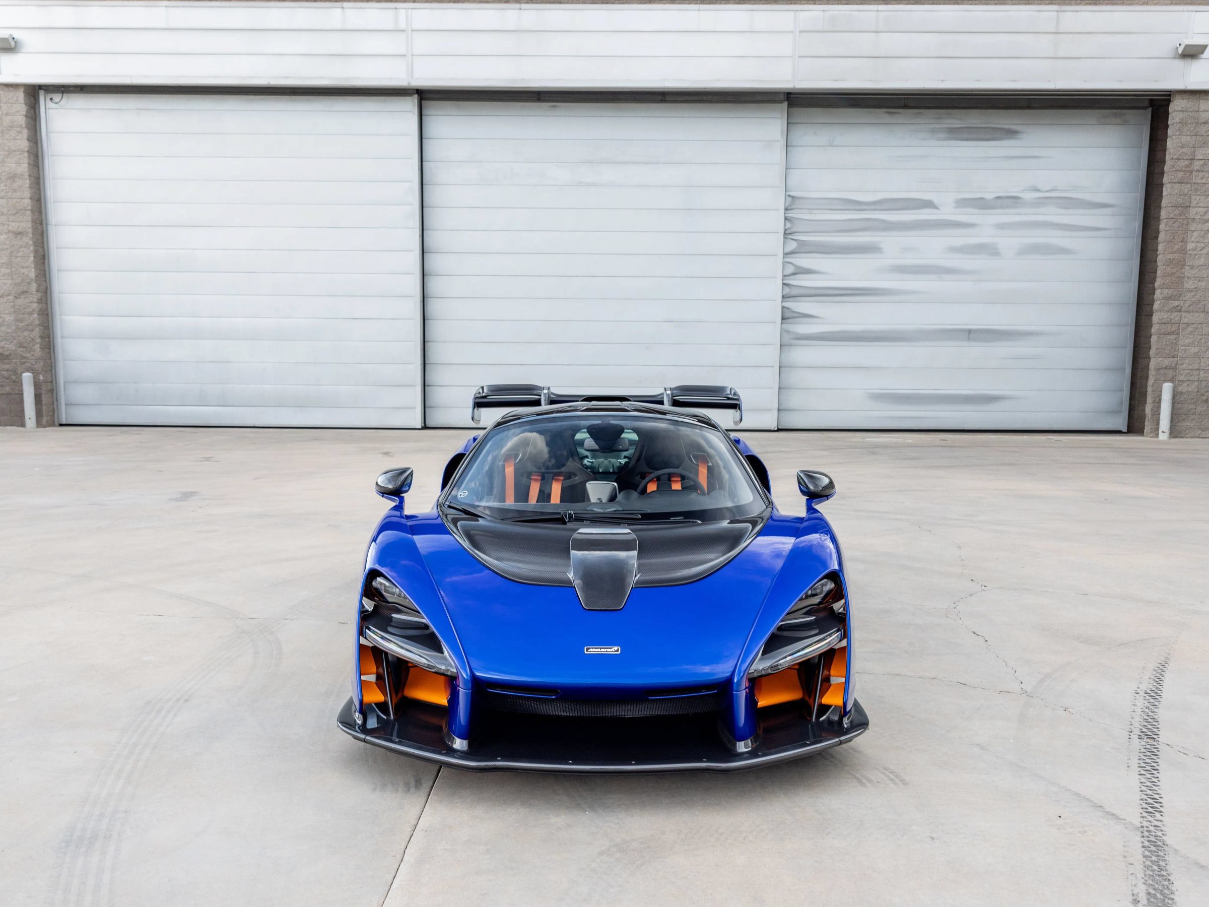Used 2019 McLaren Senna RWD image 22