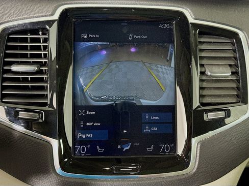 Used 2018 Volvo XC90 T6 Momentum w/ Convenience Package image 14